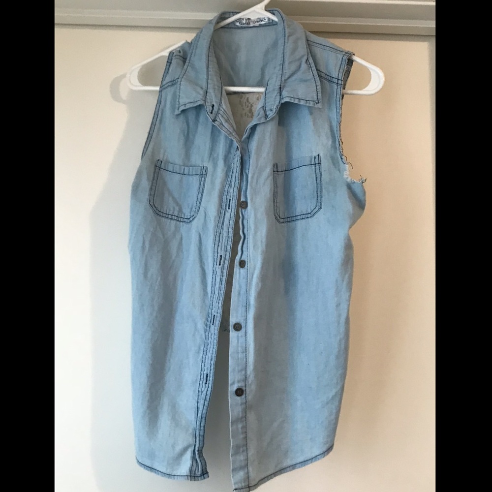 Distressed jean vest with lace